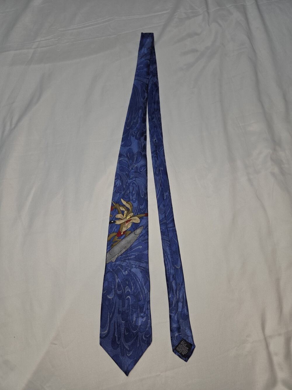 Wile Coyote Silk Tie Looney Tunes Warner Brothers Necktie